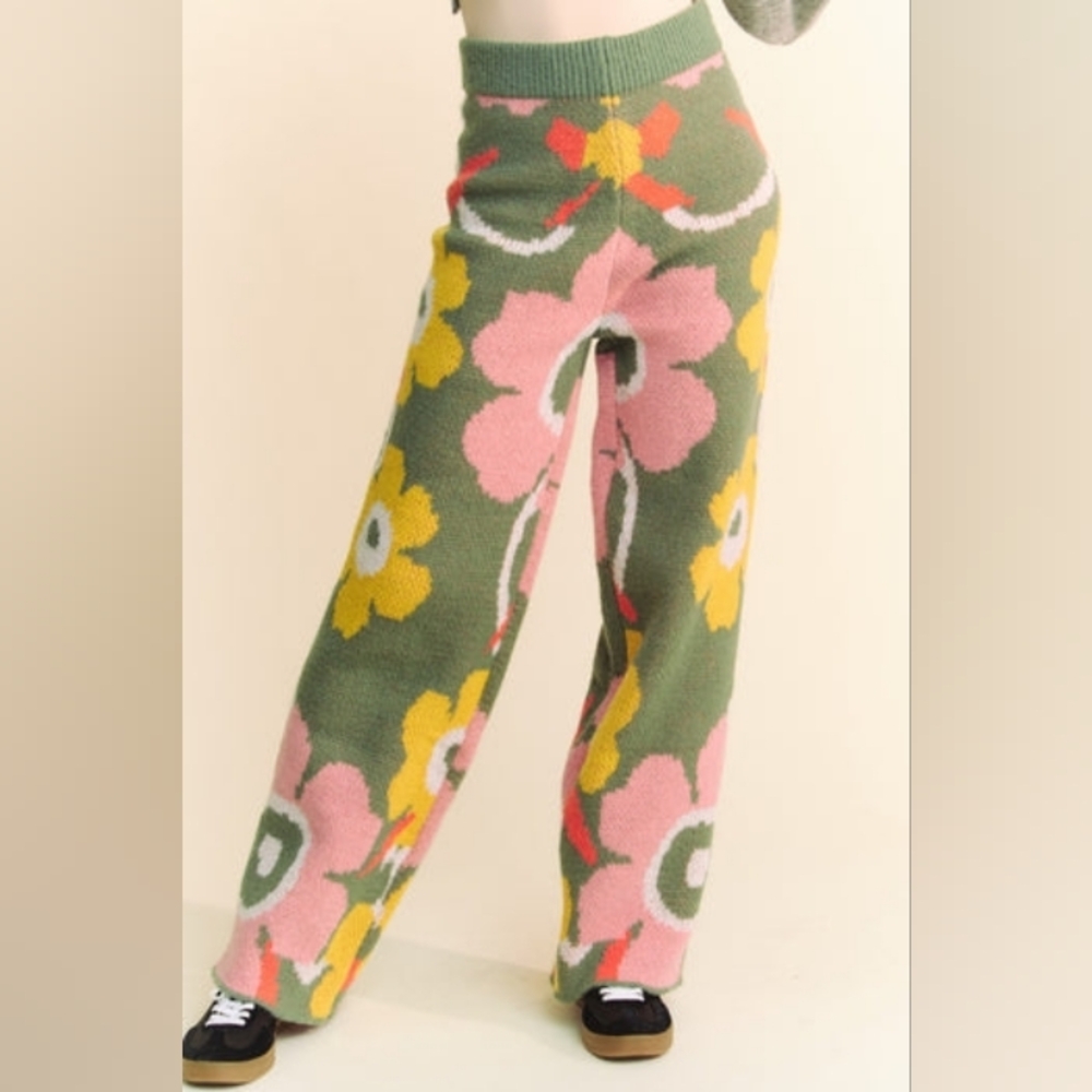 NWOT Sweater Knit Pants - Graphic Floral Print - Picture 2 of 14